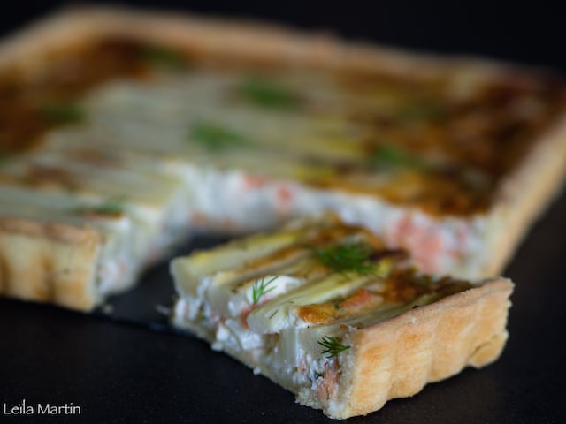 une Quiche asperges, saumon et aneth