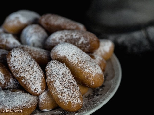 recette des Schenkele, beignets alsaciens aux amandes et au kirsch
