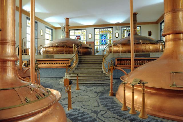 image de la salle à brasser de la brasserie Heineken