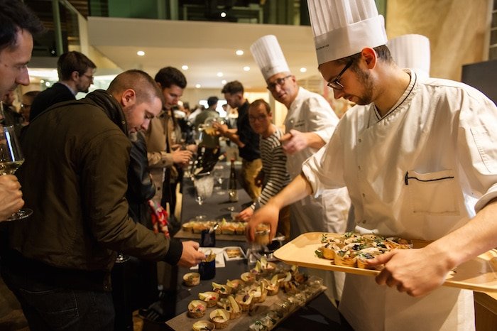 un des stands animés par les chefs des étoiles d'Alsace lors du lancement de la Formule Jeunes