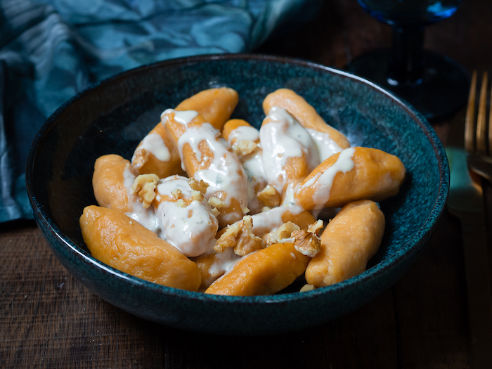 recette de buewespaetzle de patate douce, sauce crémeuse au bleu